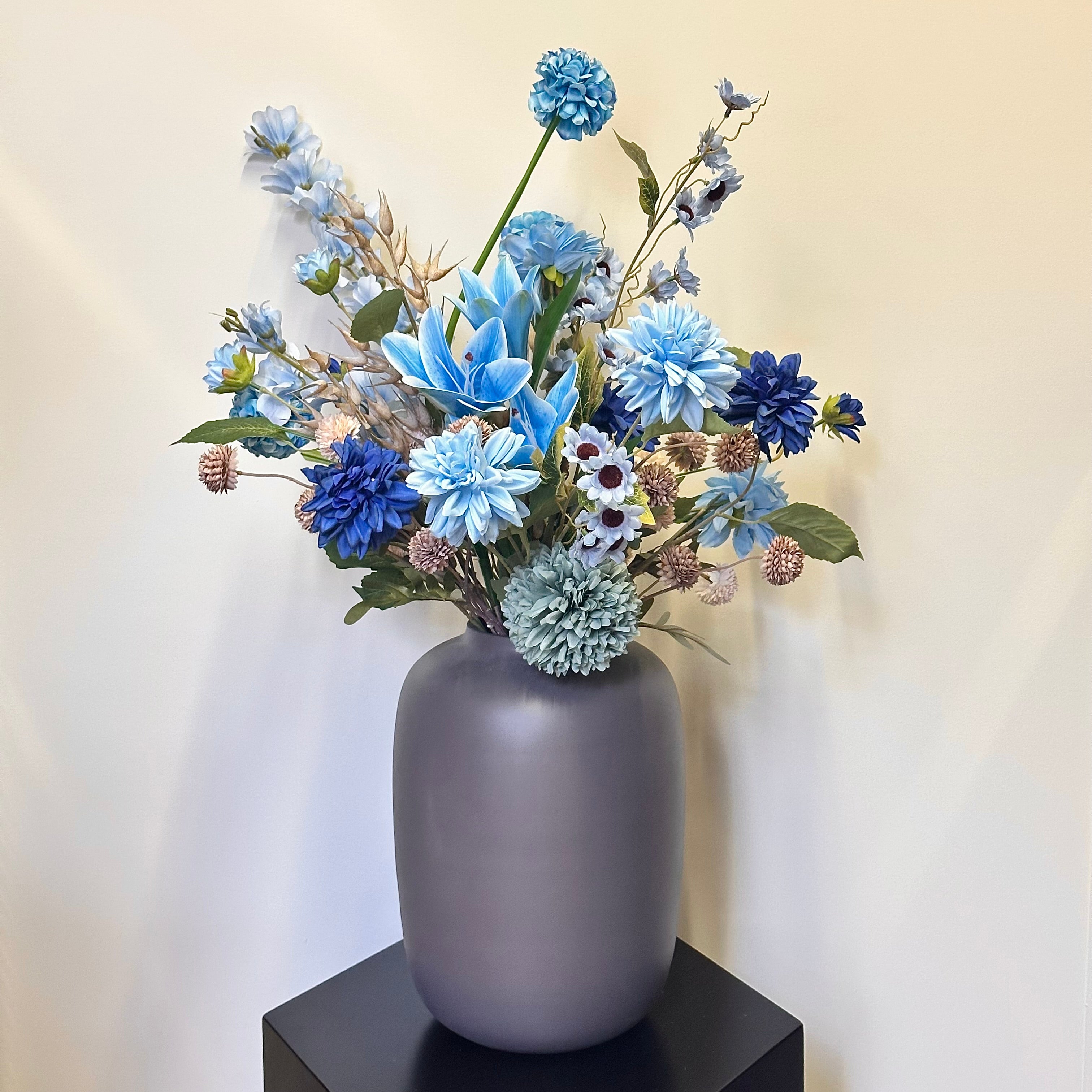 Large Spring boeket Blue